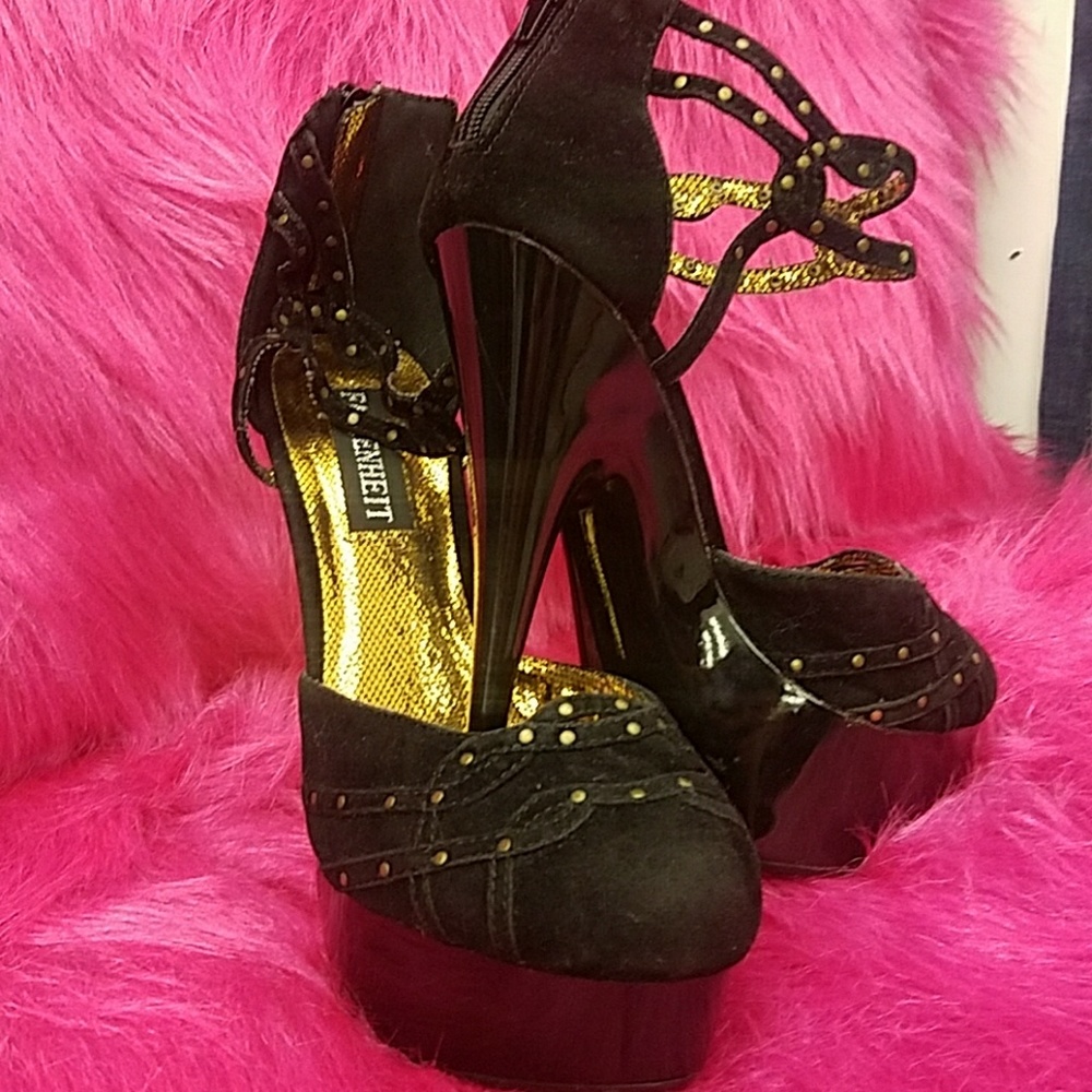 Platforms - Picture 4 of 5